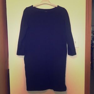 Simple black sweatshirt dress- super comfy!